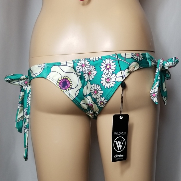 Wildfox | 60's Floral Bikini Bottom - Picture 1 of 7